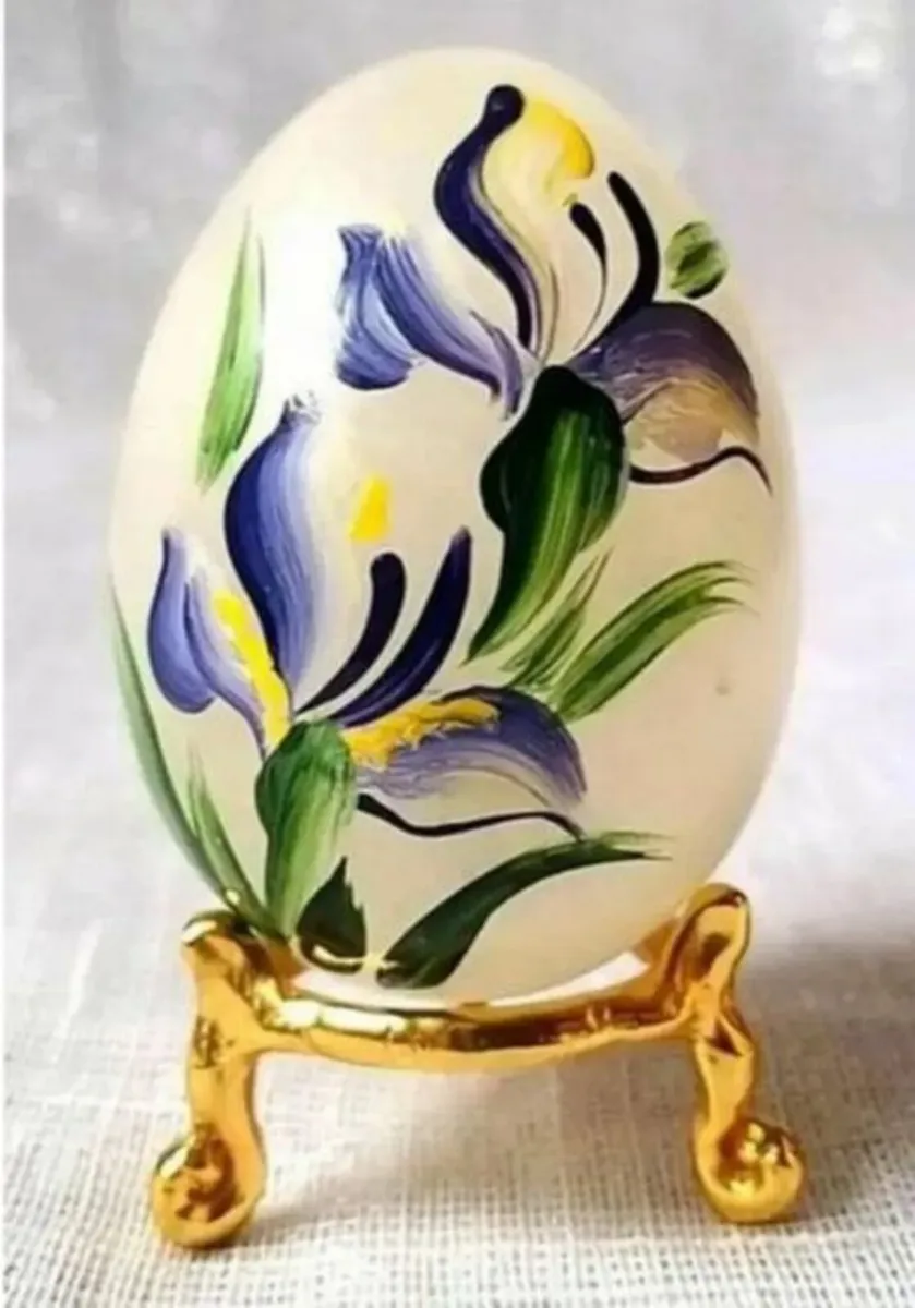 Vintage Authentic Italian White Stone Egg - Image 1