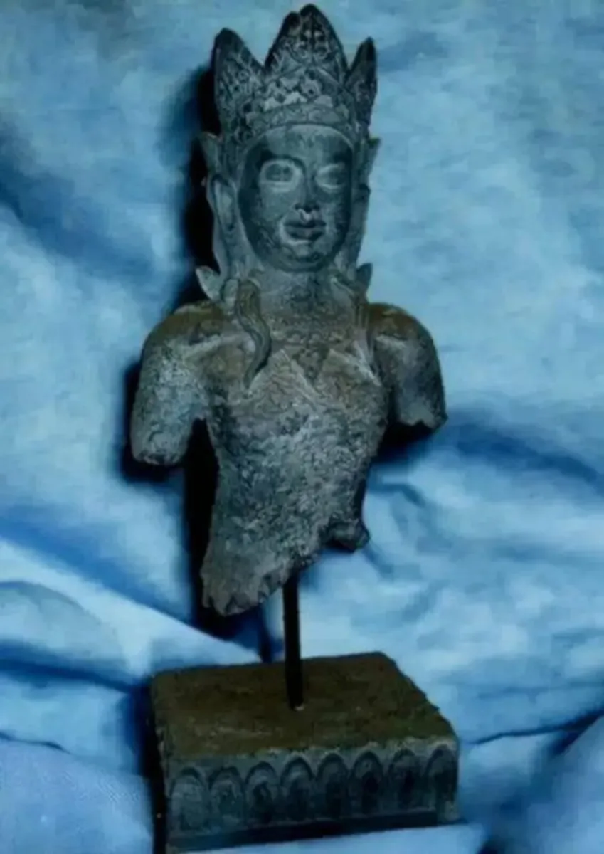 Vintage Asian Art Bust - Image 4