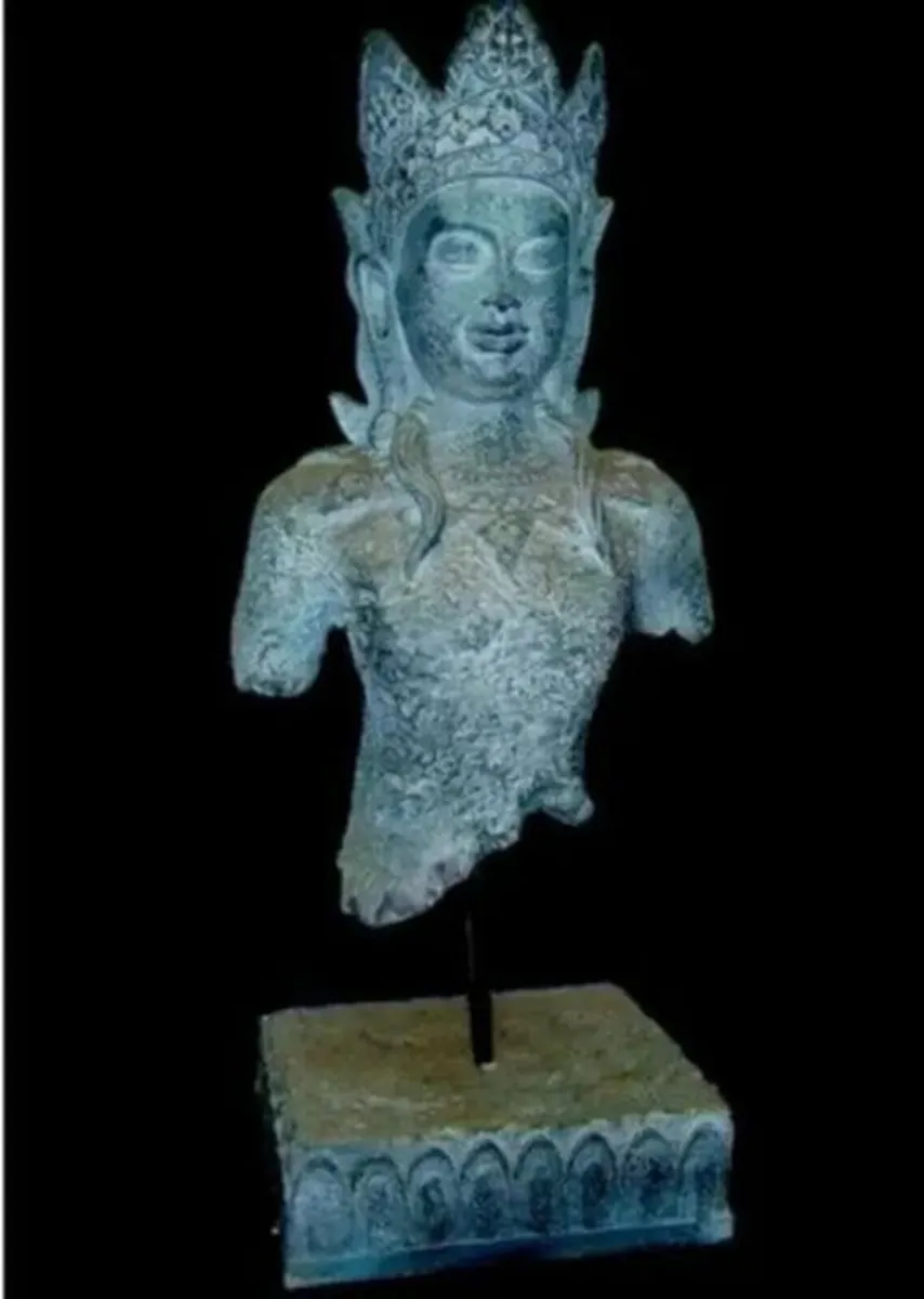 Vintage Asian Art Bust - Image 1