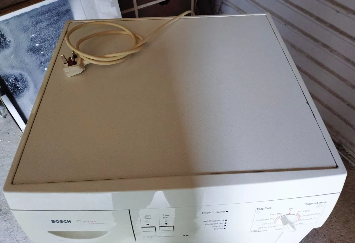 BOSCH CLASSIXX CONDENSER DRYER (USED). - Image 4