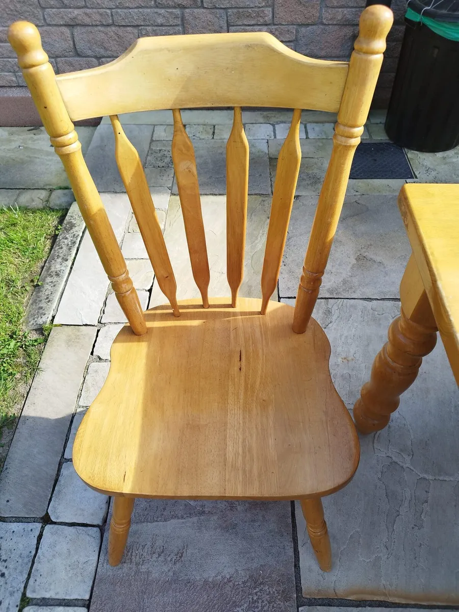 Dining Table and Chairs - Image 4