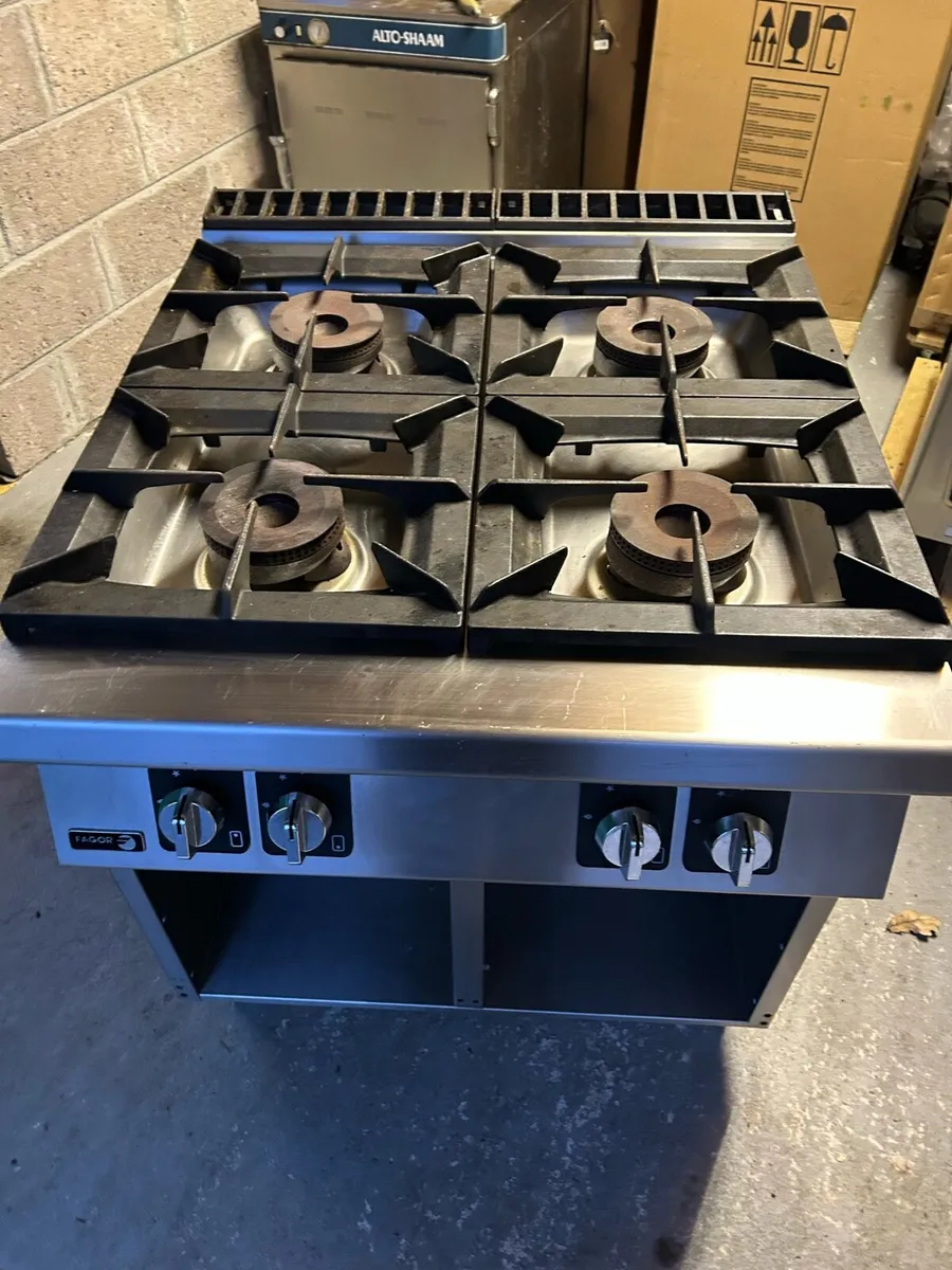 Gas 4 burner commercial hob - Image 1