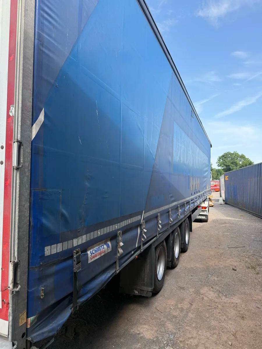 Schmitz Megaliner Curtainsider - Image 3