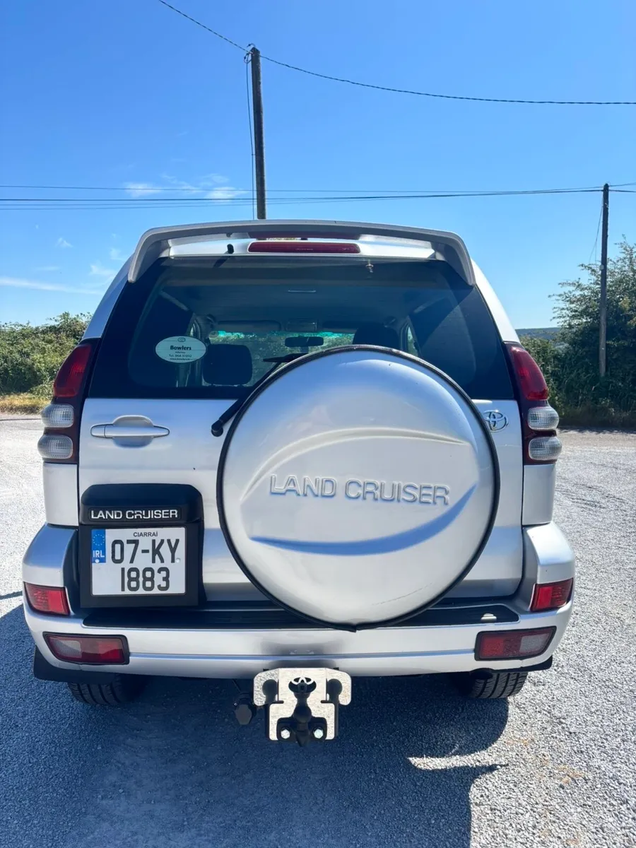 2007 Land Cruiser - Image 3