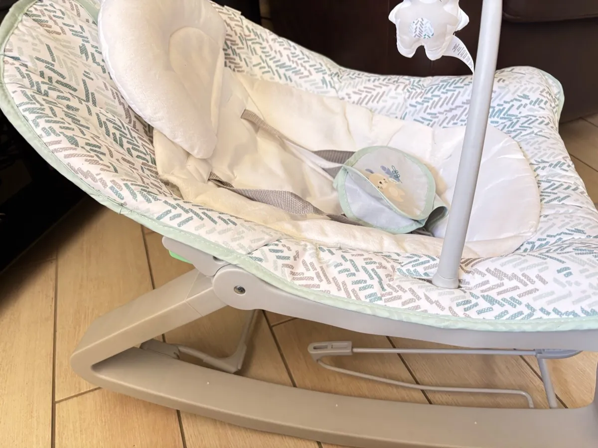 Baby bouncer/chair - Image 2