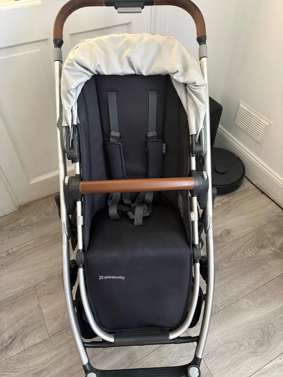 Uppababy Cruz II travel set - Image 1