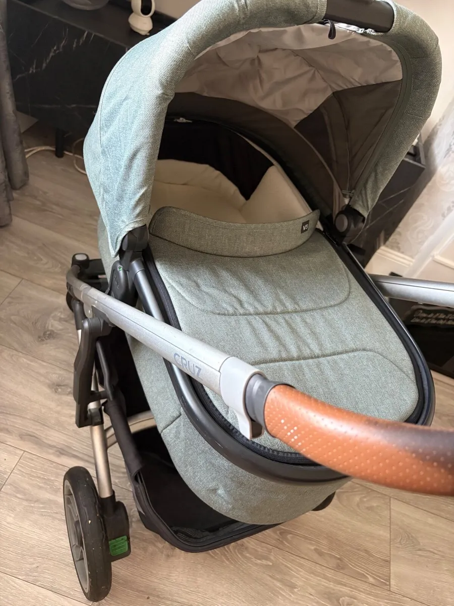 Uppababy Cruz II travel set - Image 4