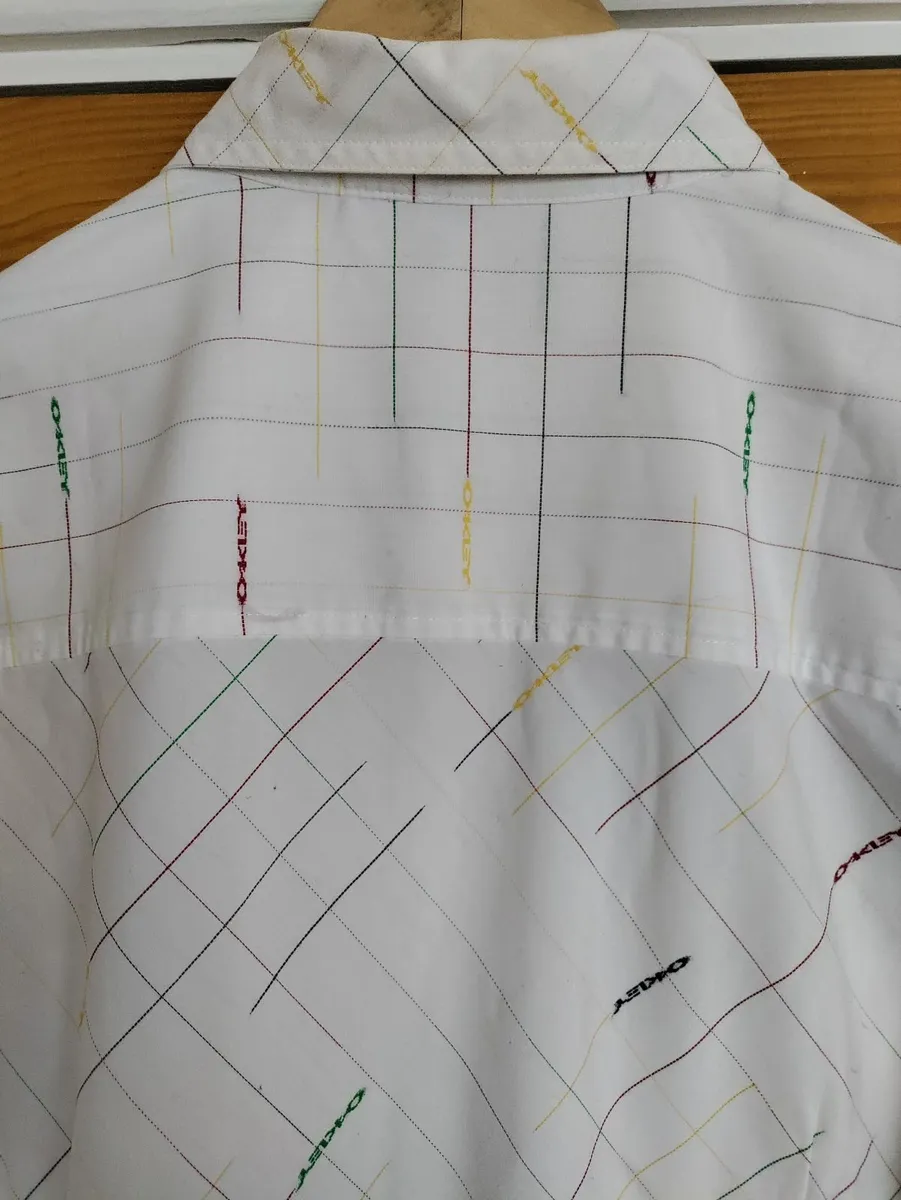 Oakley Casual shirt L - Image 1