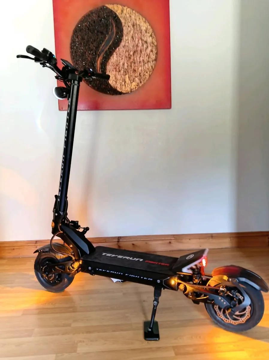 Scooter Teverun Fighter 11 EXTS Included Trade In - Image 4