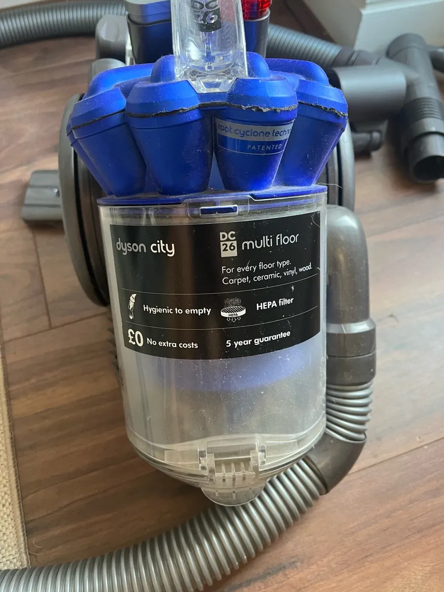 Dyson DC26 City vacuum cleaner - Image 2