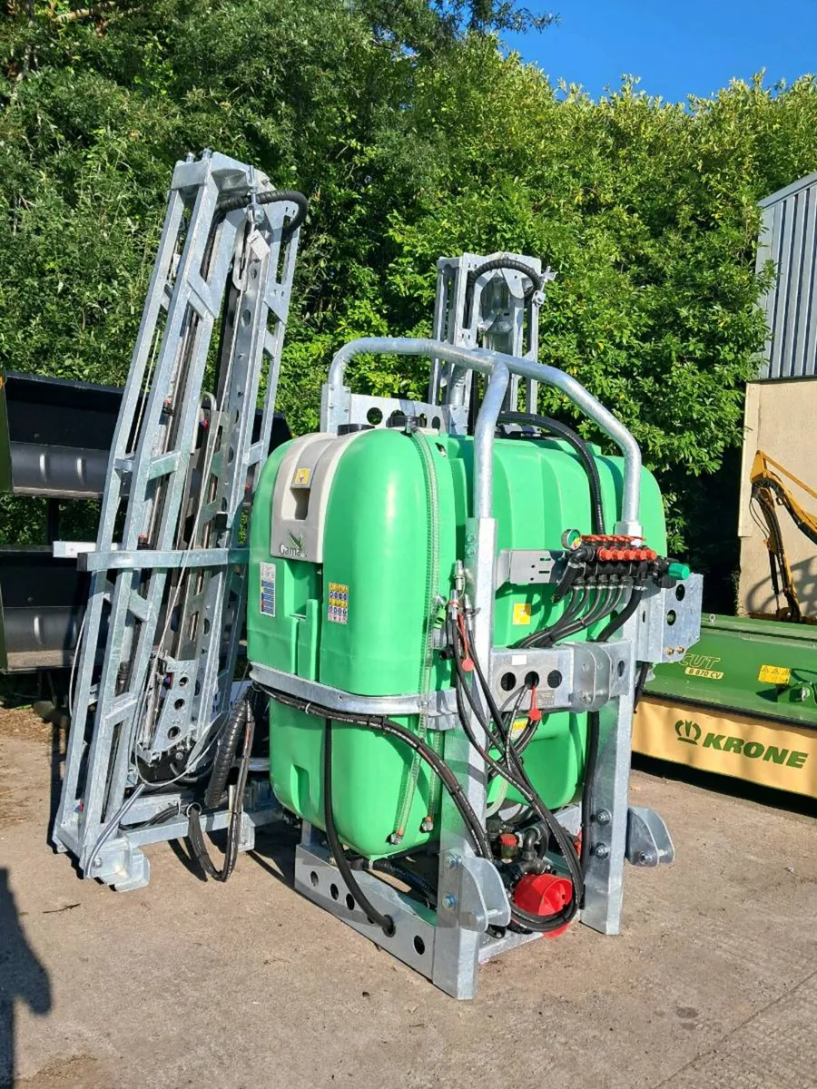 Gama 1200 Litre 15 Metre Hydraulic Folding Boom - Image 1
