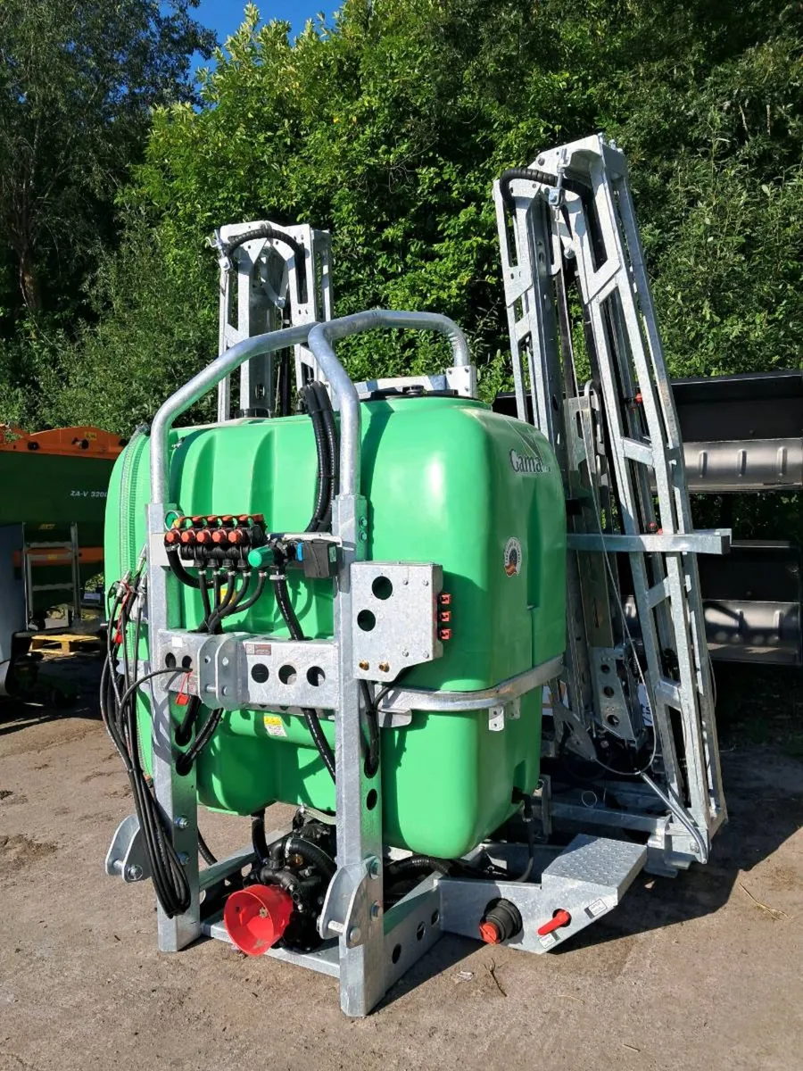 Gama 1200 Litre 15 Metre Hydraulic Folding Boom - Image 3