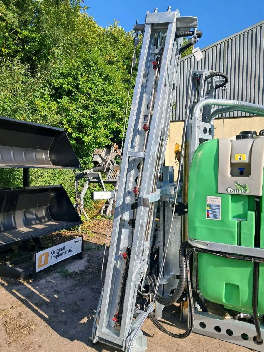 Gama 1200 Litre 15 Metre Hydraulic Folding Boom - Image 4