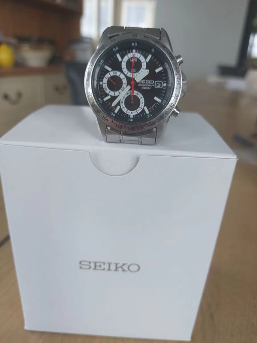 Seiko Chronograph 100m Tachymeter 7T92 - PRICE DROP - Image 1
