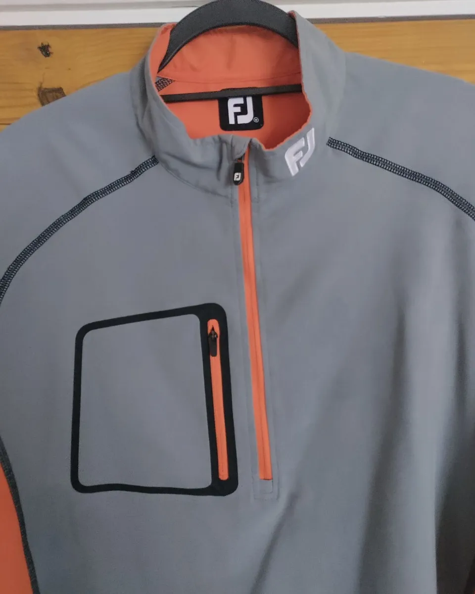 Footjoy L/S top M - Image 4