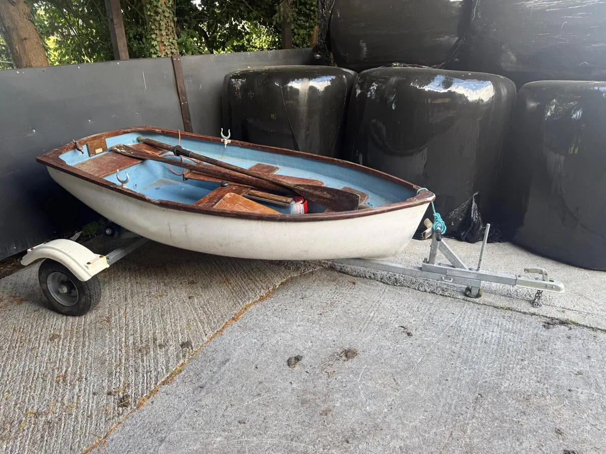7Ft  Paddle Boat