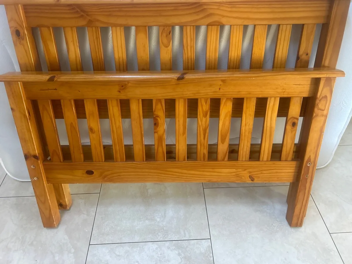 Double bed  & side locker - Image 1
