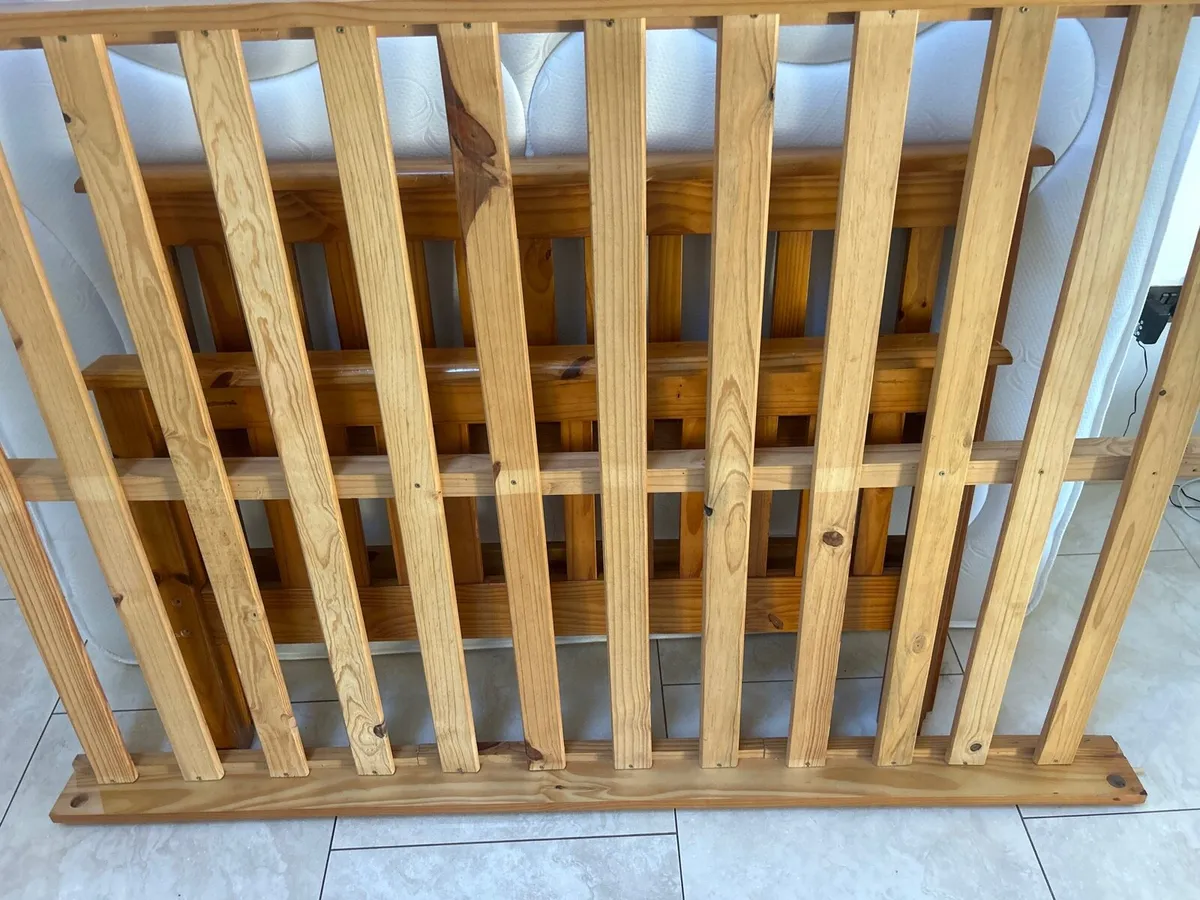 Double bed  & side locker - Image 4