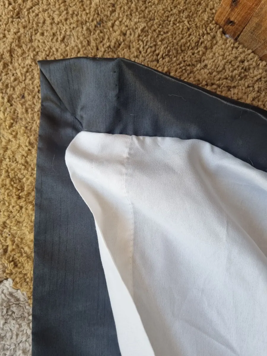 Black Lined Curtains 90x90 - Image 2