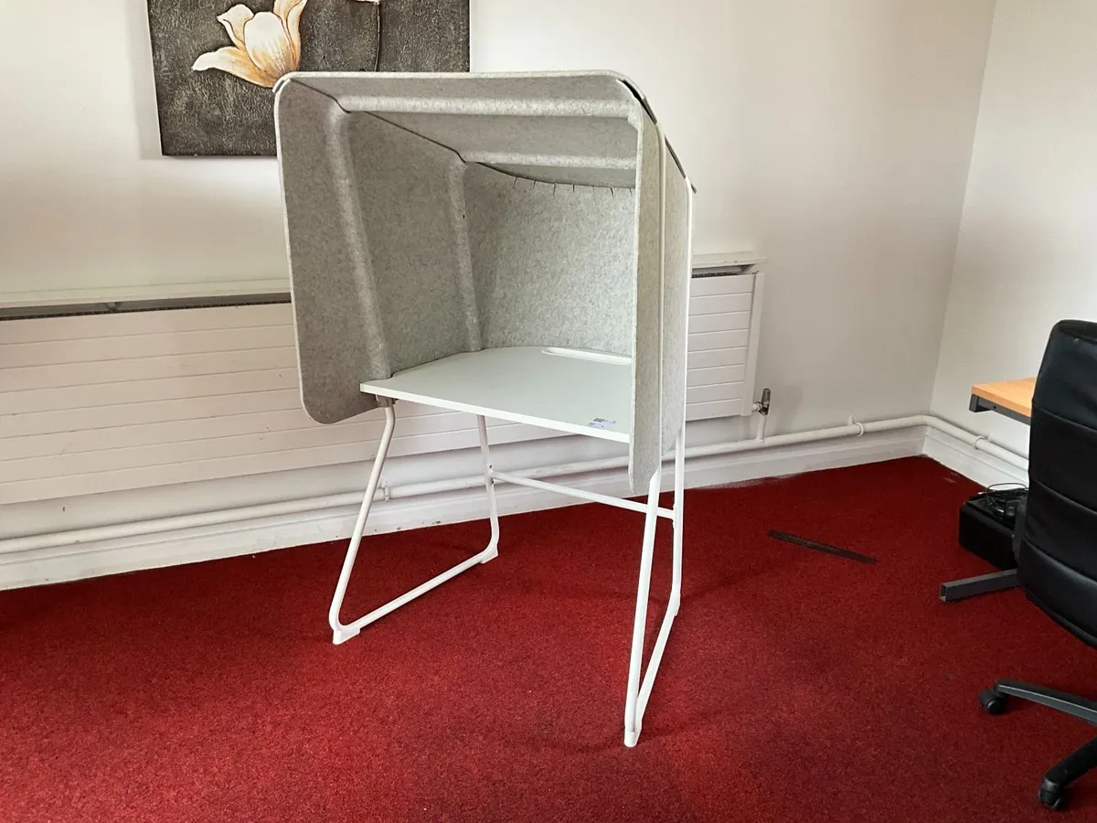 Online Auction Of Student Accommodation Furniture - Image 4