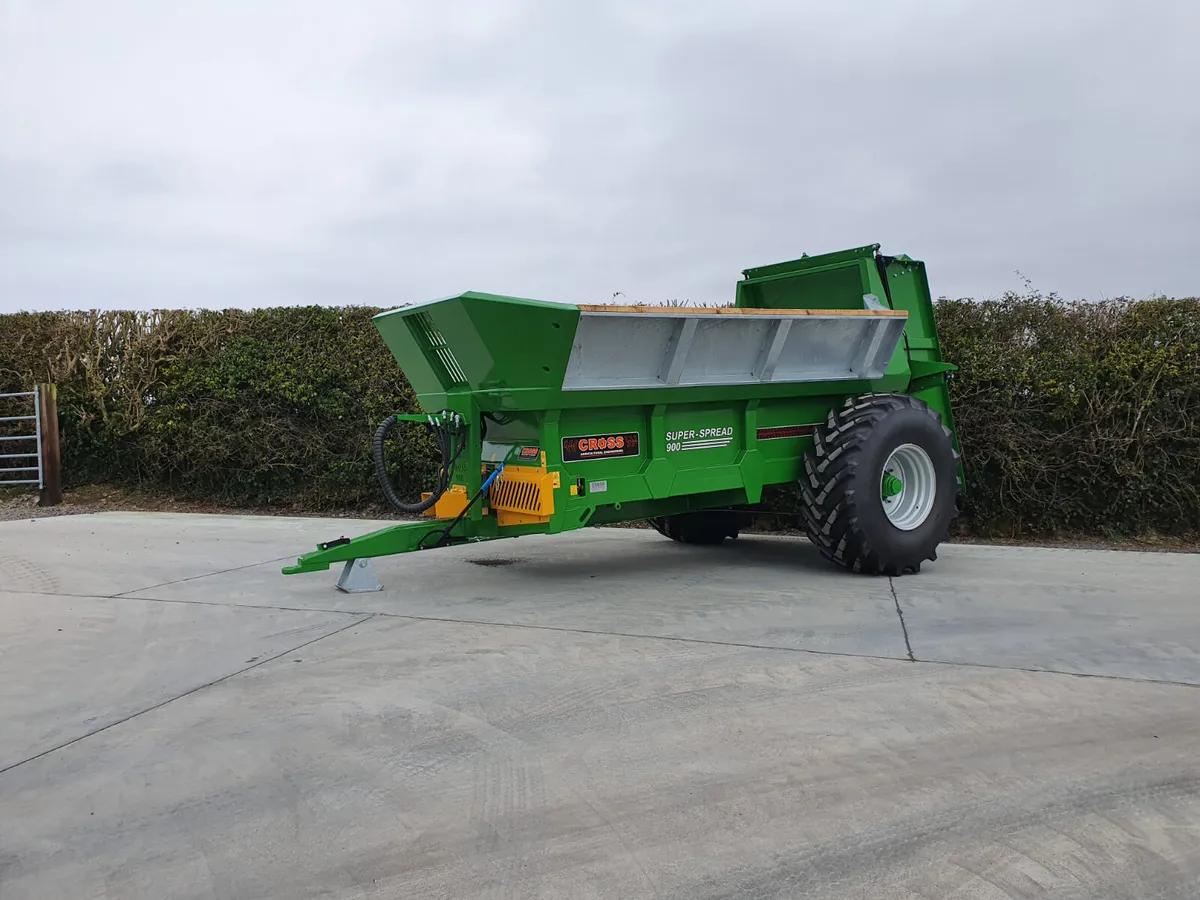 Cross 900 Muck Spreader - Image 2