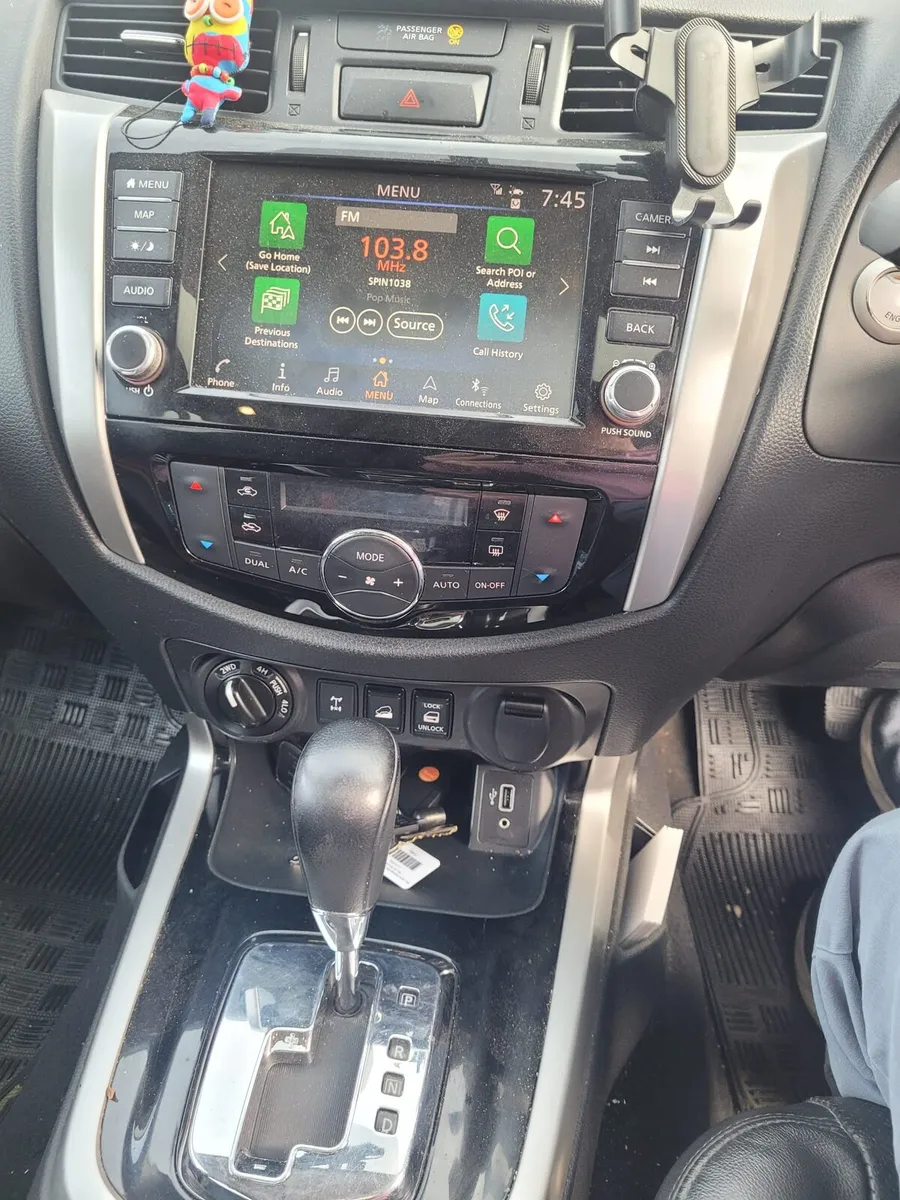 Nissan Navara - Image 2