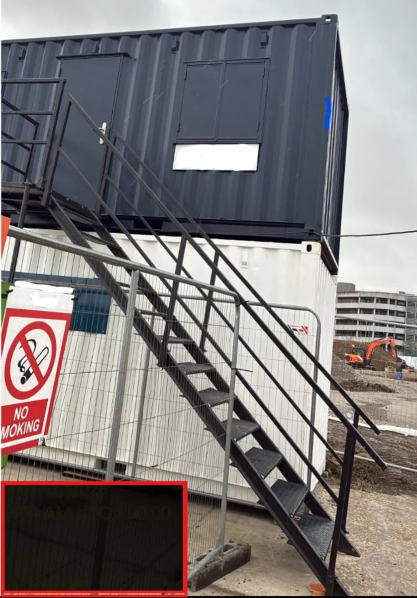 Container Stairs Office - Image 1