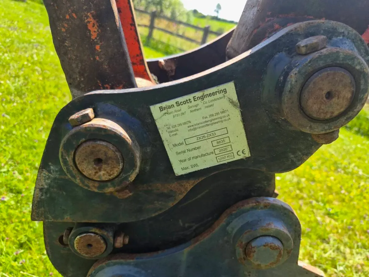 Fiat Kobelco e30.2sr Mini excavator - Image 3