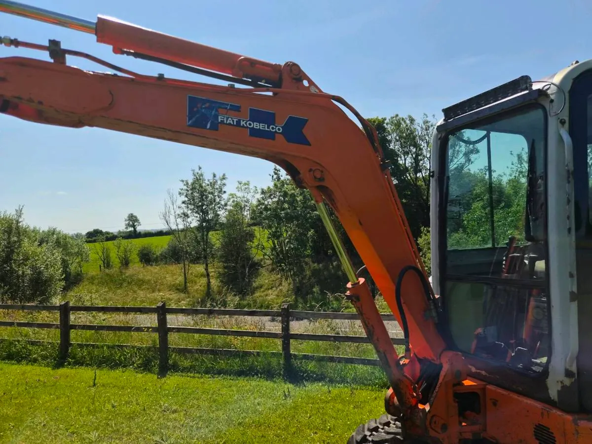 Fiat Kobelco e30.2sr Mini excavator - Image 4