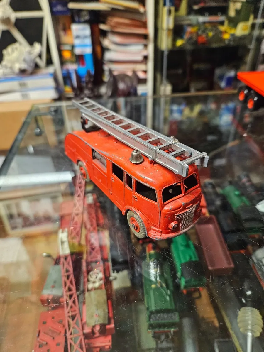 Dinky 1950's Fire Engine - Image 1
