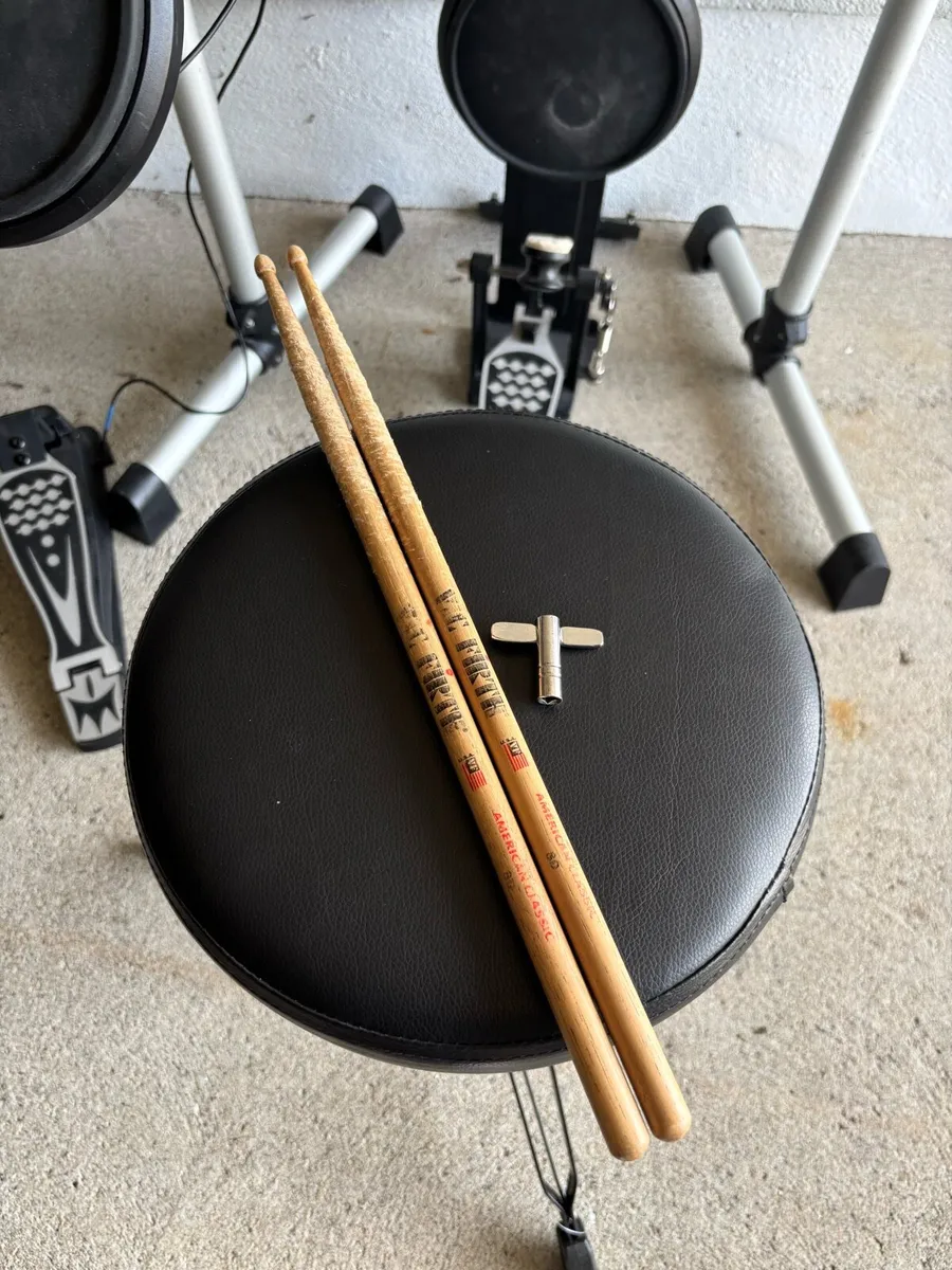 Electric drum kit - Image 2