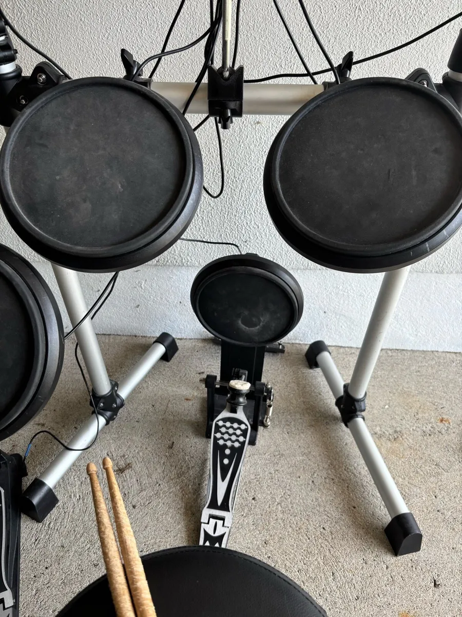 Electric drum kit - Image 4
