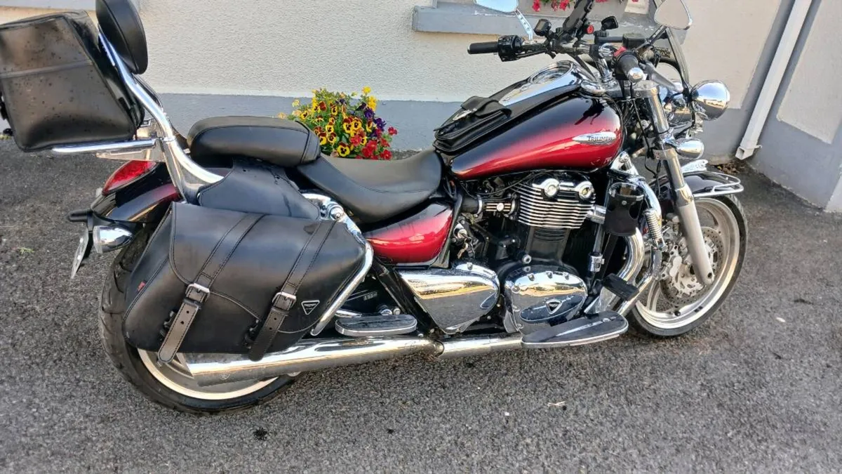 Triumph Thunderbird 1600 cruiser. - Image 1