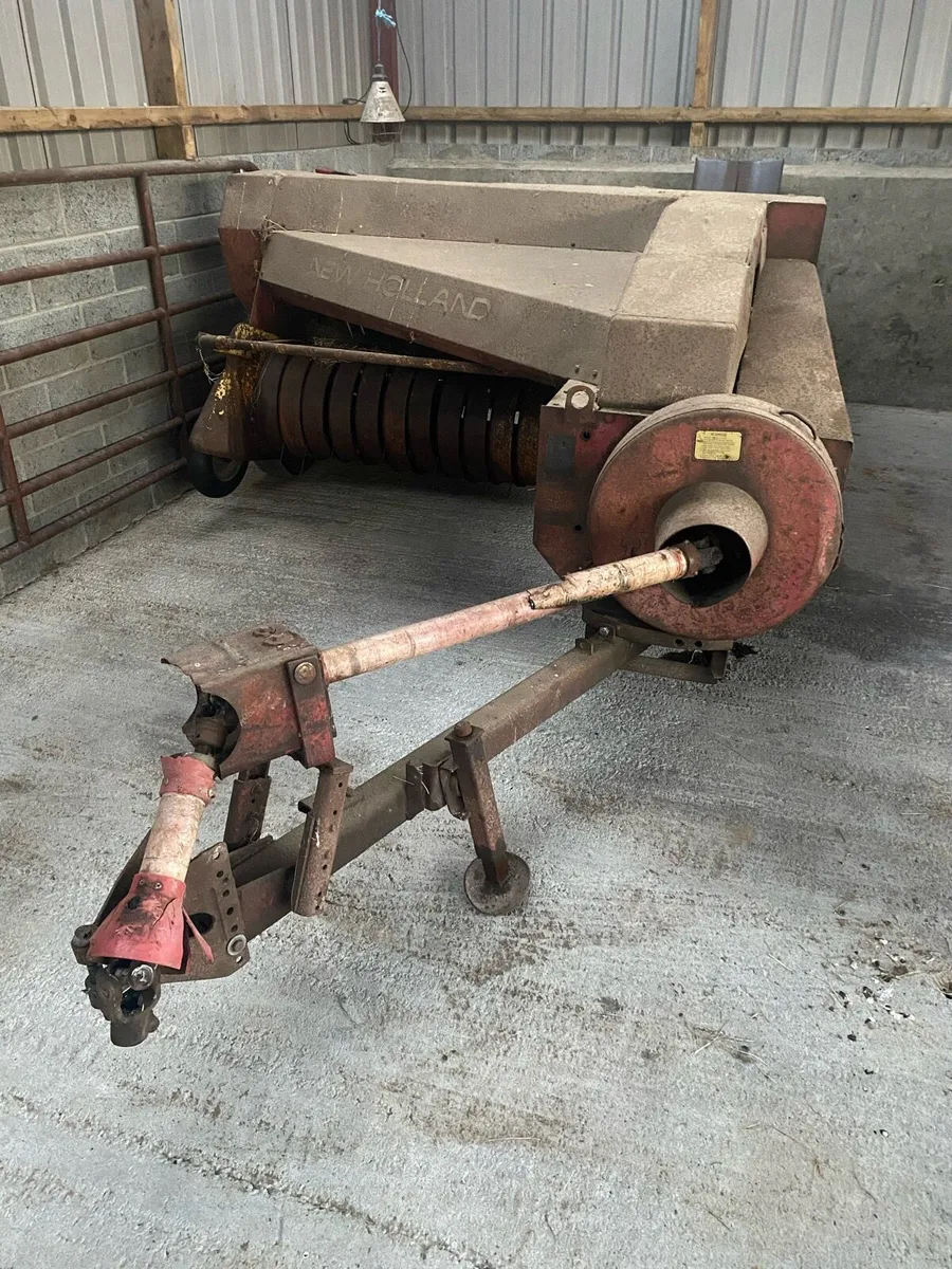 New Holland square baler - Image 2