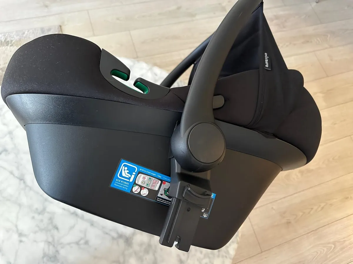 Baby car seat - Image 3