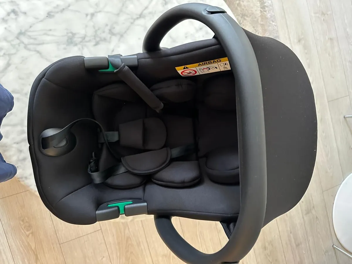 Baby car seat - Image 4