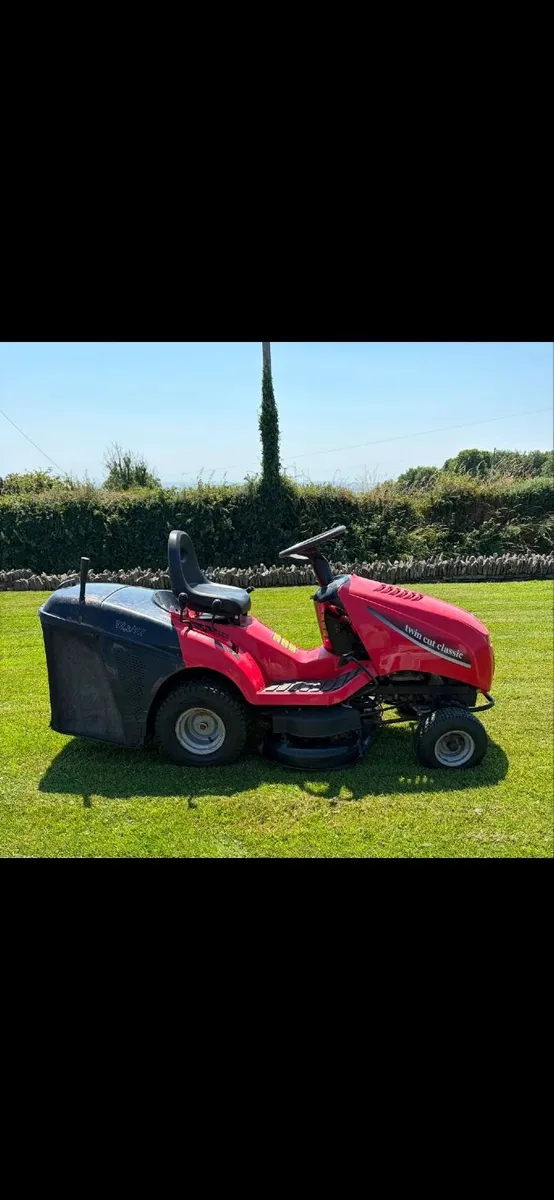 Ride on Lawnmower - Image 3