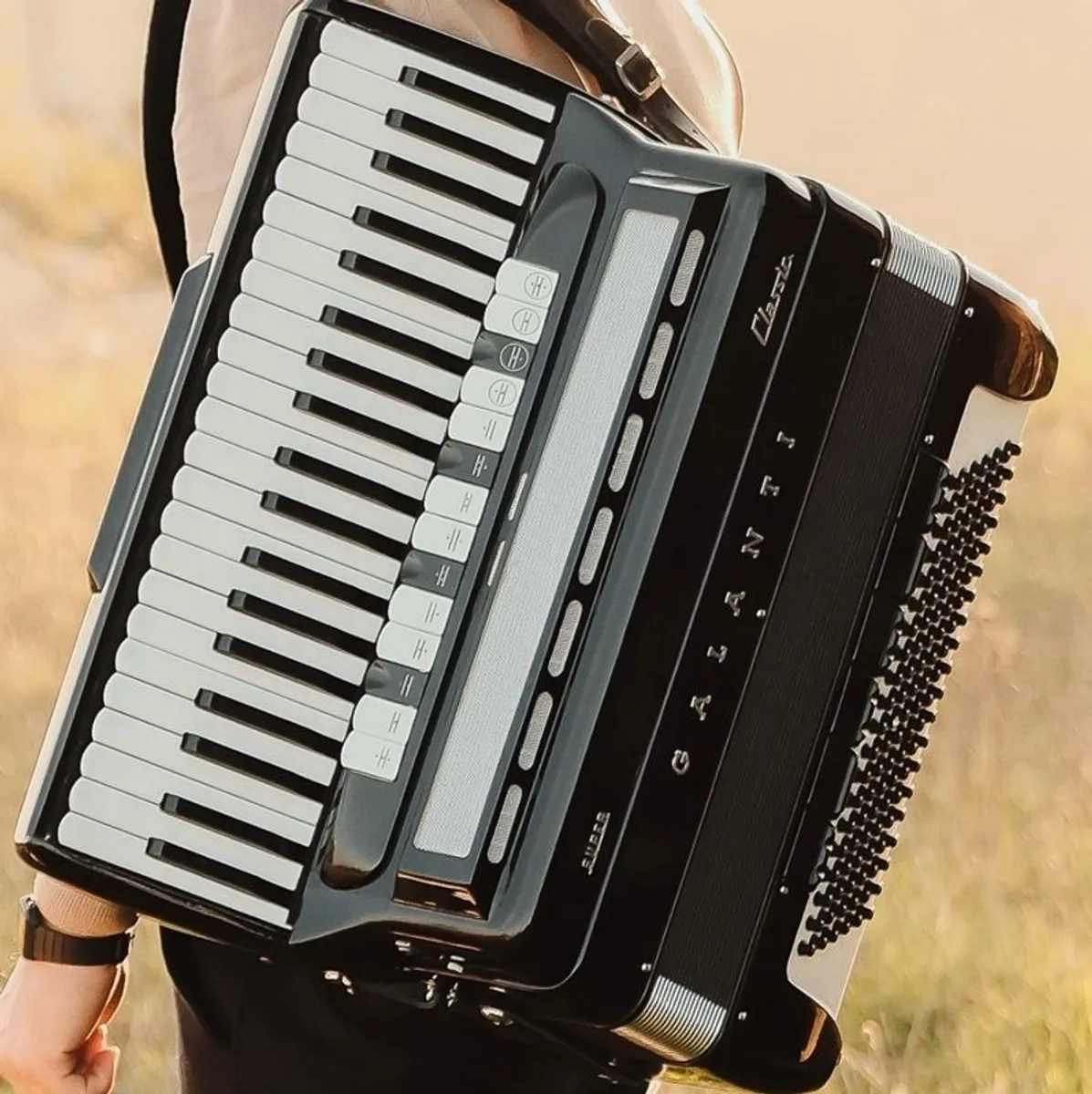 Galanti super clasic 2+2 acordeon