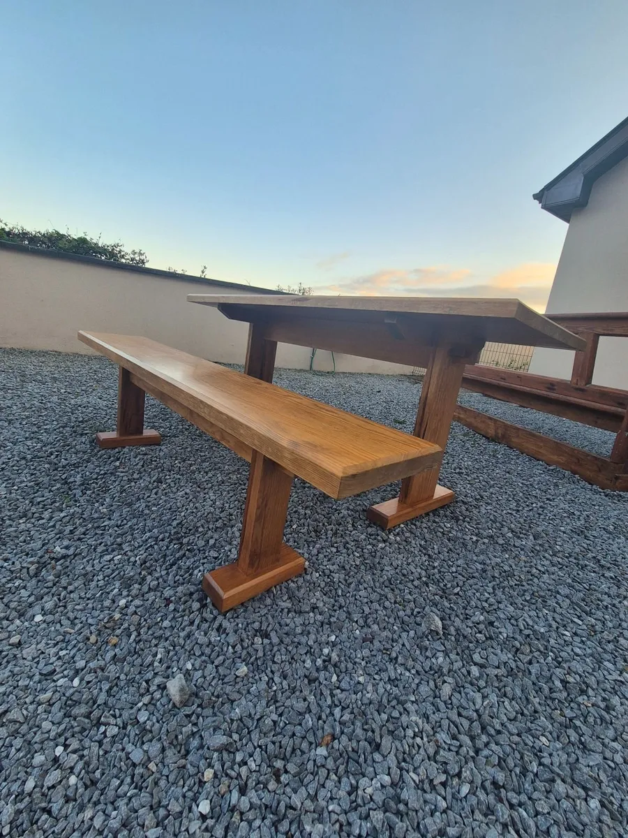 Solid Oak table and matching bench - Image 2