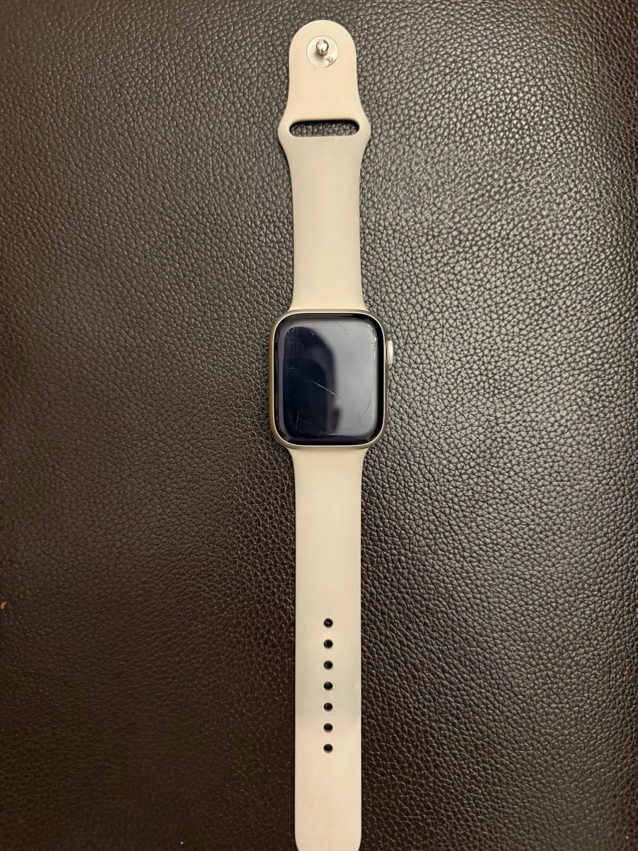 Apple Watch Series 8 45mm Starlight Aluminium - Image 1