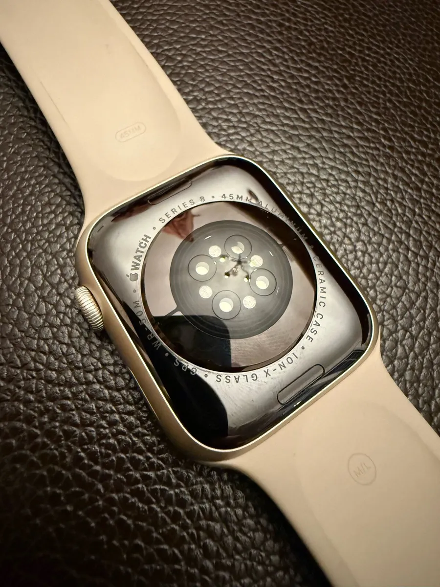 Apple Watch Series 8 45mm Starlight Aluminium - Image 3