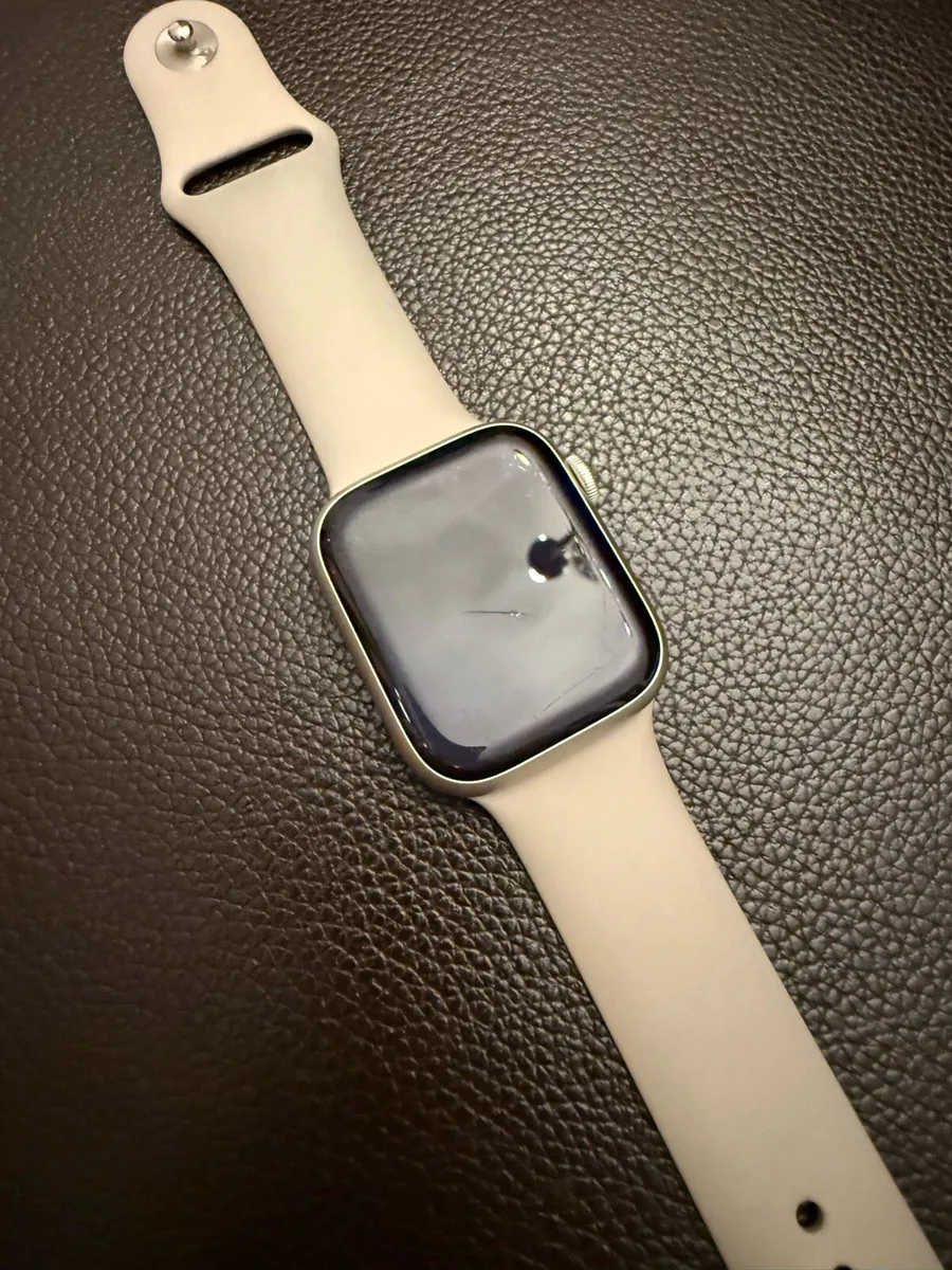 Apple Watch Series 8 45mm Starlight Aluminium - Image 4