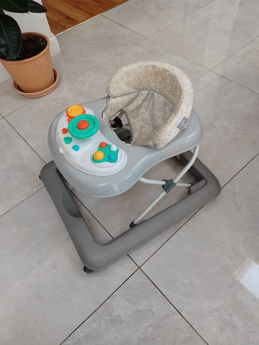 Baby walker - Image 2