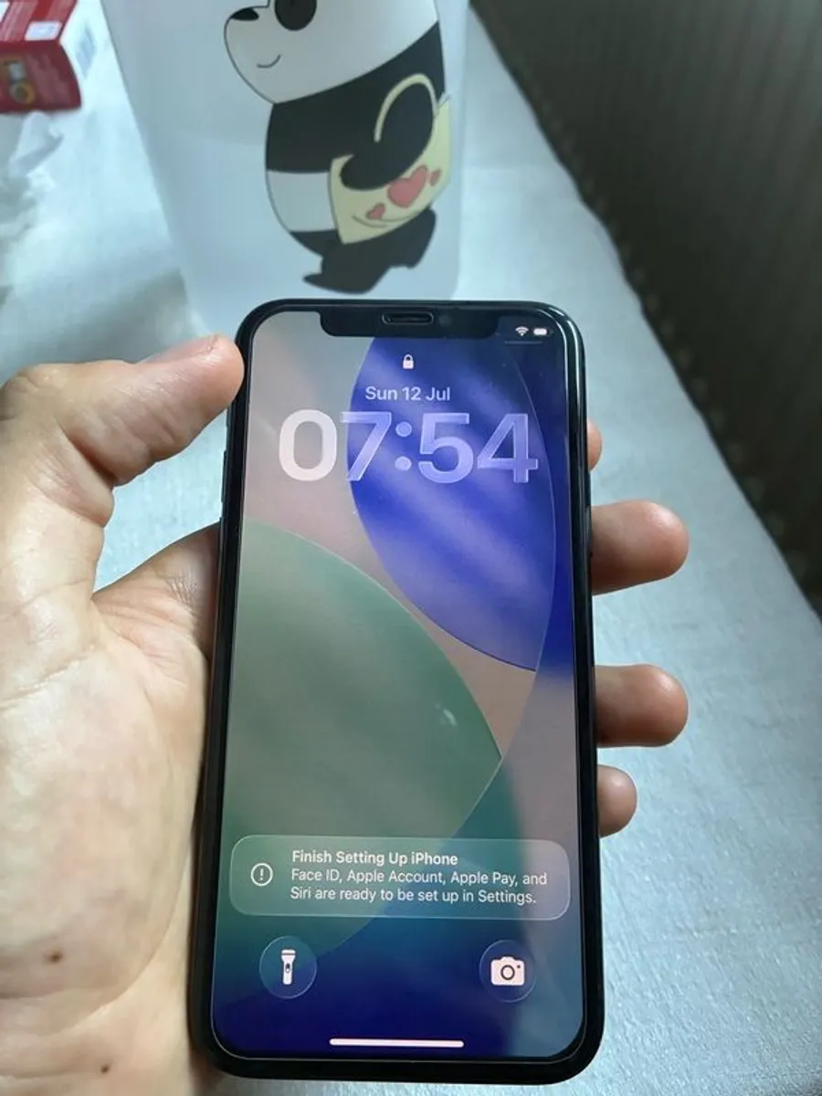 Iphone 11 pro 256 GB - Image 2