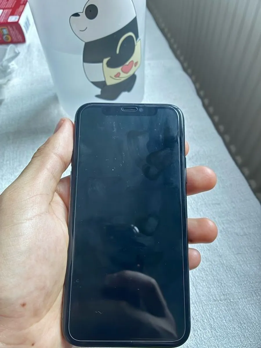 Iphone 11 pro 256 GB - Image 3