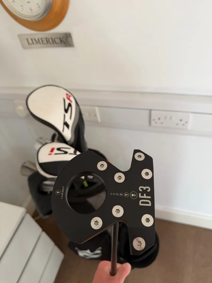 LAB DF3 Right Handed Putter 35 Inch - Image 1