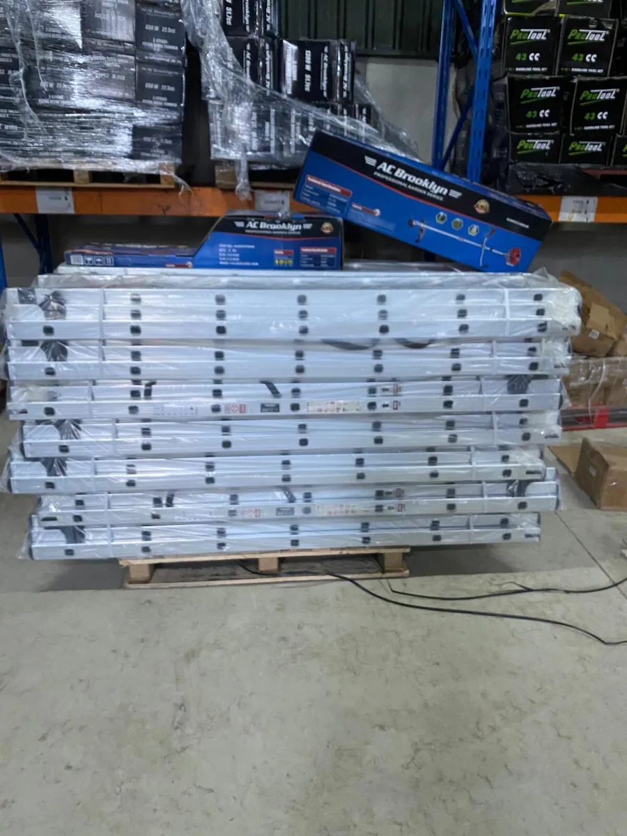 Aluminium scaffolding tower - Image 2