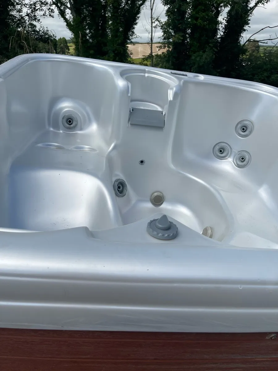 Coleman jacuzzi - Image 3