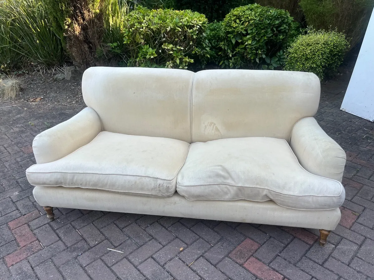 Sofa FREE - Image 1