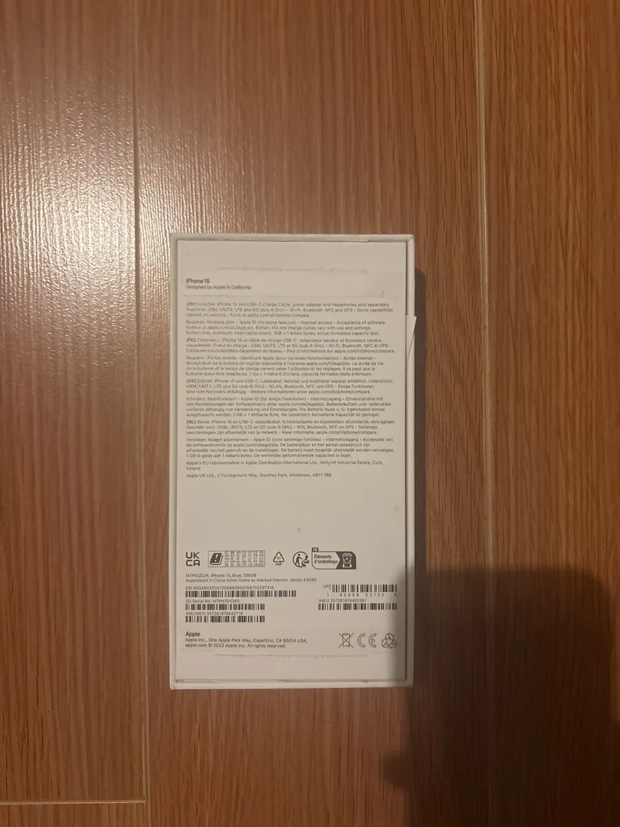 iPhone 15 - Image 3